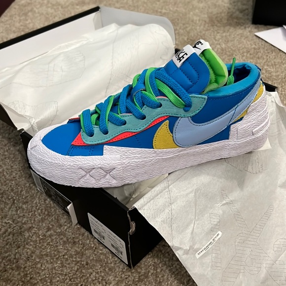 Nike Shoes - Nike Sacai blazer low